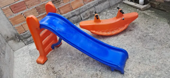 Escorregador infantil 