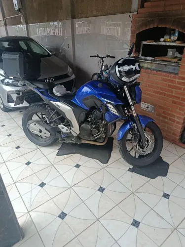 Fazer 250