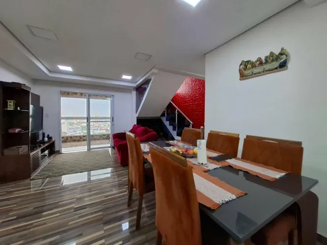 Apartamento Duplex no condomínio Quinta do Imperador, Suzano/SP; 4 suítes; 4 vagas coberta