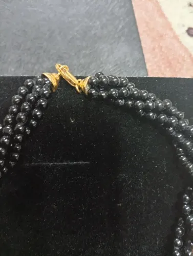 Gargantilha pedras onix e corais naturais 60 cm, fecho ouro 18k