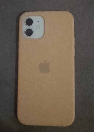 VENDE-SE OU TROCO ESSE CELULAR