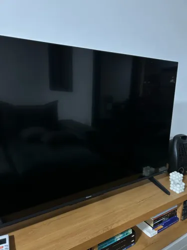 Hisense Smart TV UHD 4K QLED 50" Polegadas 50Q6N Google TV com HDR10+, Dolby Atmos