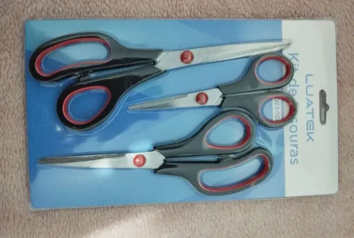kit com 3 tesouras