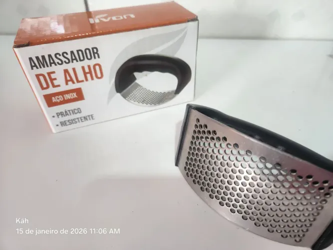 Espremedor de alho em Inoxidável cabo emborrachado 