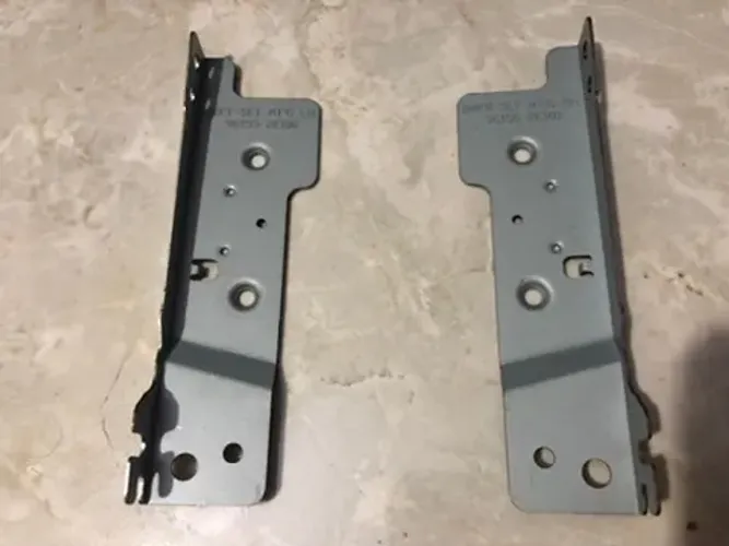 Par Suporte Ferro Fixação Interna Do Rádio Hyundai Tucson 2005 A 2016
