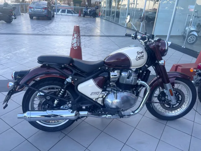 Royal classic Balkan 350cc Red 2027 - Vendedora Fernanda