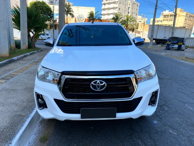 Toyota Hilux CD SRV 4X4 2.8 TDI Diesel Aut. 2020