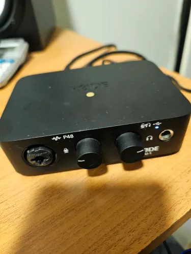 Interface de Áudio Rode Ai-1