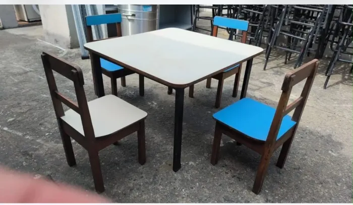 Conjunto de mesa com cadeira desk