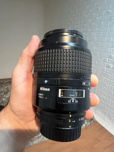 Vendo Lente Nikon AF Micro-Nikkor 105mm f/2.8D