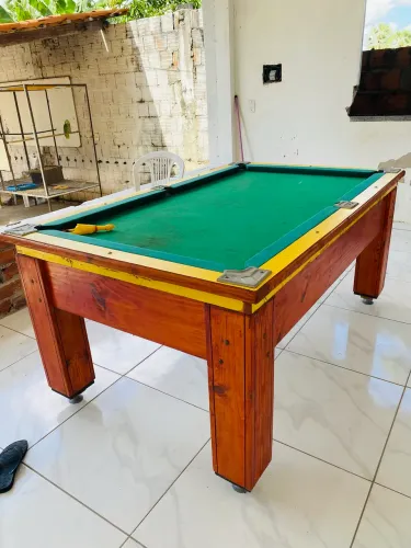 Mesa de Sinuca Profissional com Tampo de Pedra e Madeira Maciça.