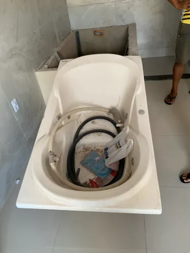 Vendo banheira completa