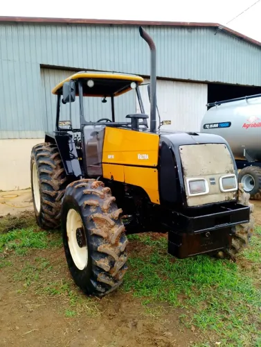 BM110 VALTRA - 2005 - HORÍMETRO: 13173,5