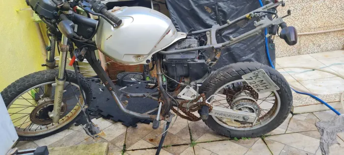 Moto( sucata)