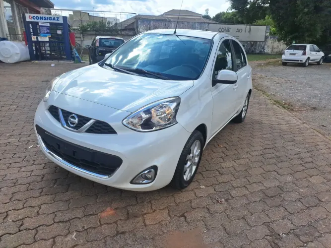 Nissan March SV 1.6 16V Flex Fuel 2015