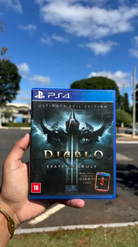 Diablo 3 Reaper Of Souls Ultimate Evil Edition PS4 Físico
