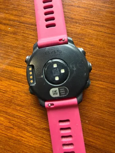 Garmin Forerunner 645 Music GPS com carregador