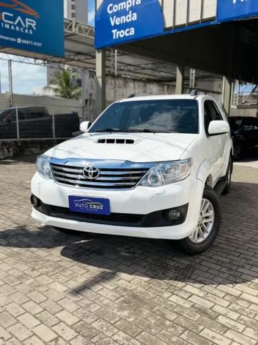 Toyota Hilux SW4 SRV D4-d 4X4 3.0 TDI Dies. AUT 2012