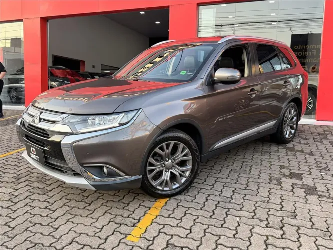 Mitsubishi Outlander Comfort 2.0 16V Aut. 2018