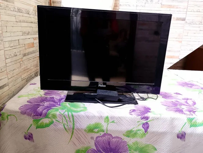 TV PHILCO - 24