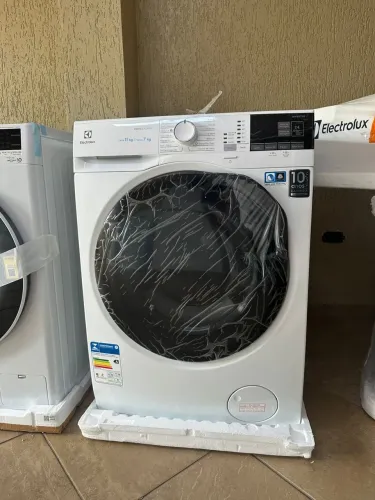 Lava e seca Electrolux 11KG Branca