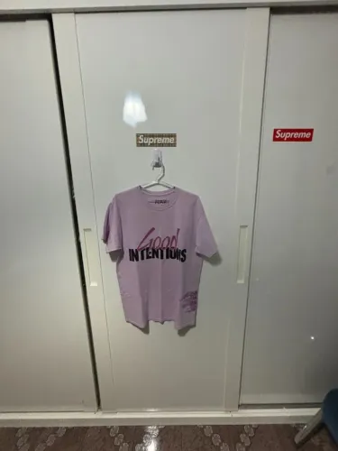 Camiseta Vlone Doves Lilás - Tamanho G - Nova