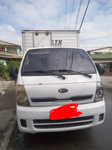 Caminhão Kia Bongo