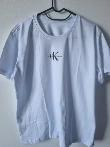 Camiseta CK Feminina Branca GG