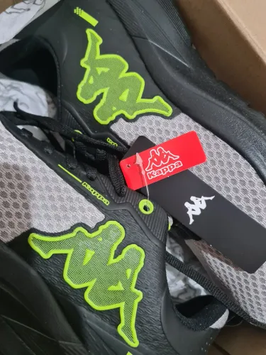Tenis novo kappa número 43
