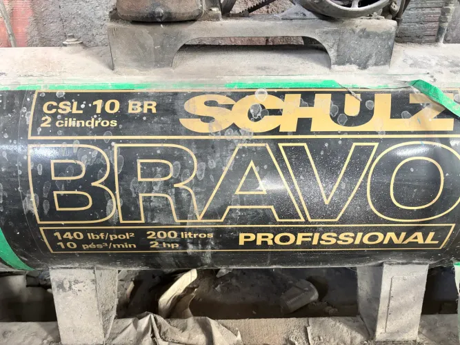 Compressor de Ar Schulz Bravo CSL-10 BR - 200 Litros - 2 HP