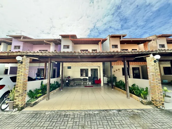 Casa Duplex em condominio com 140m² com 4 quartos no Mondubim por R$ 495.000