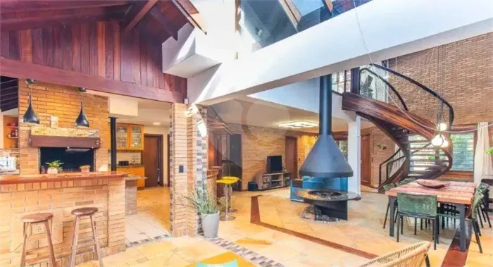 Casa com 4 quartos à venda ou para locação em Vila jardim - RS