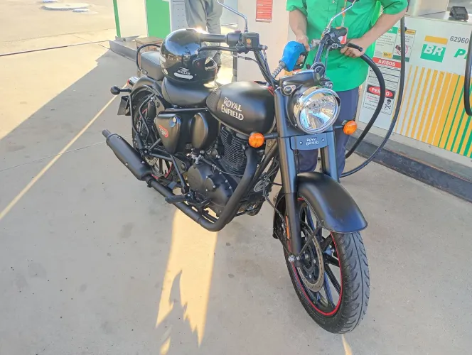 Royal enfield Classic 350 stealth Black 2025