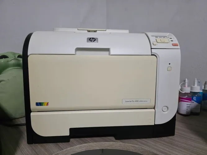 HP LaserJet Pro 400 M451dw