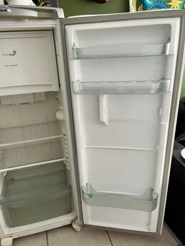 Geladeira cônsul facilite frost free