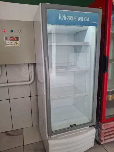 Frezer expositor esmaltec