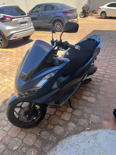 PCX 160 DLX