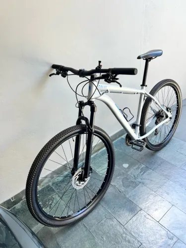 Bicicleta Bike MTB Caloi Atacama aro 29, quadro tamanho 19 (G)