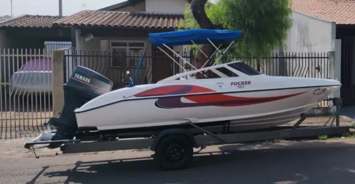 Lancha Focker 160