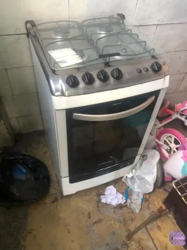 Fogão 4 bocas ótimo estado funciona perfeitamente forno tremps eletrico