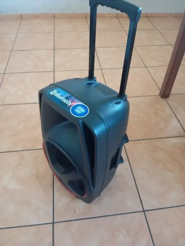 Vendo caixa de Som Mondial