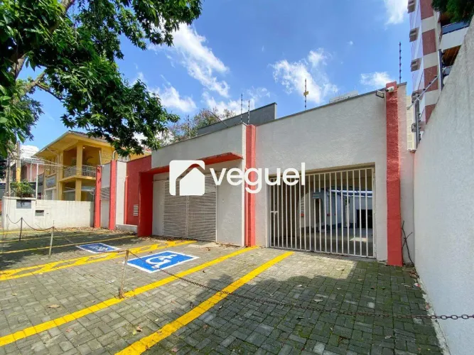 Casa comercial para alugar com 428m², no bairro Cambuí em Campinas-SP