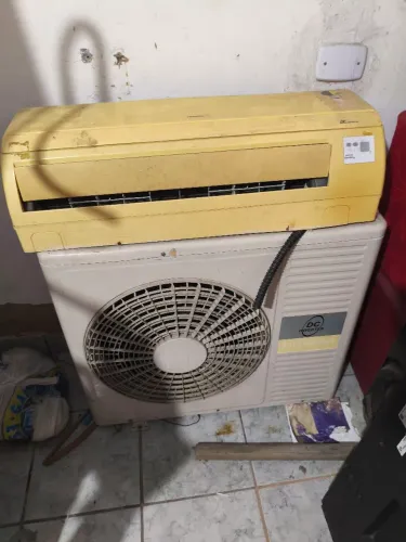 Ar condicionado Hitachi 18 mil BTUs inverter