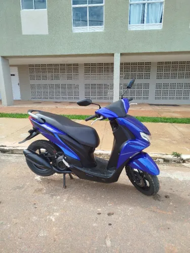 Moto 125 fluo