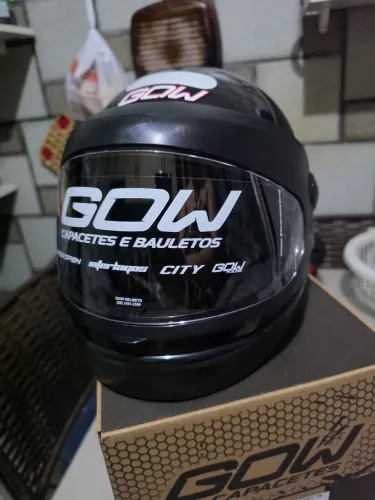 Capacete novo, nq caixa, nunca usado