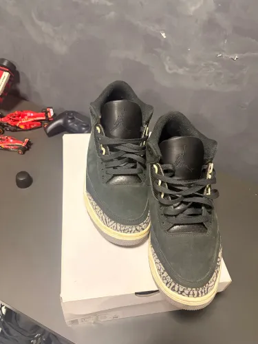 Air Jordan 3 Off-Noir