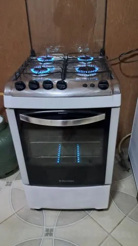 Fogao eletrolux todo limpo higienizado tampinhas novas
