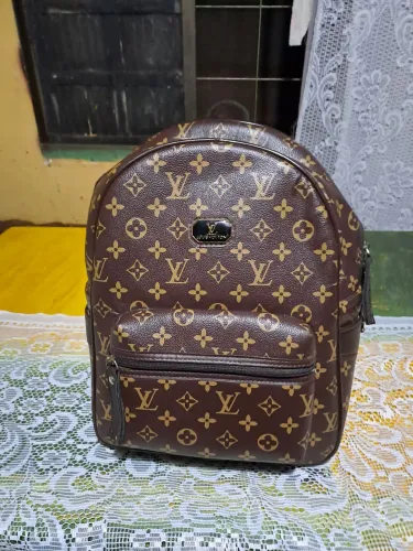 Luis vuitton nuchila
