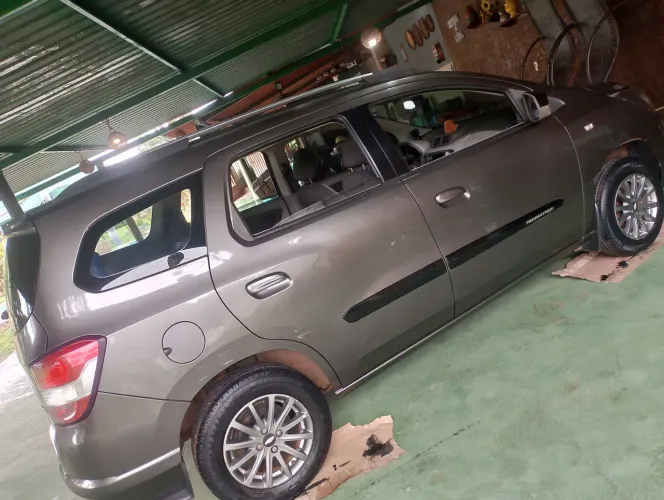 Chevrolet Spin LT 1.8 8V Econo.flex 5P Aut. 2013