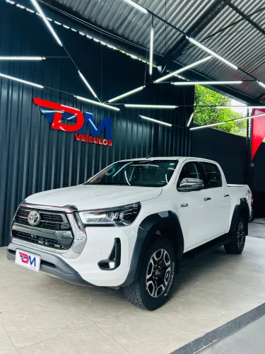 Toyota Hilux CD SRX Limited 4X4 2.8 TDI Die.aut 2022